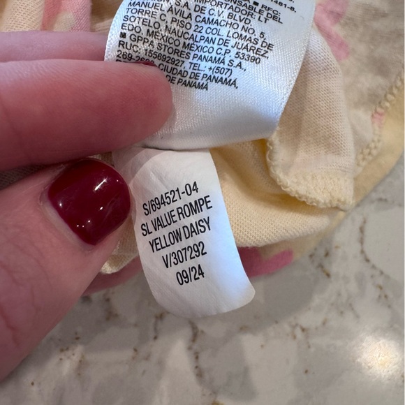 12-18m old navy Kids Romper - Pink Floral on Yellow - Picture 3 of 8